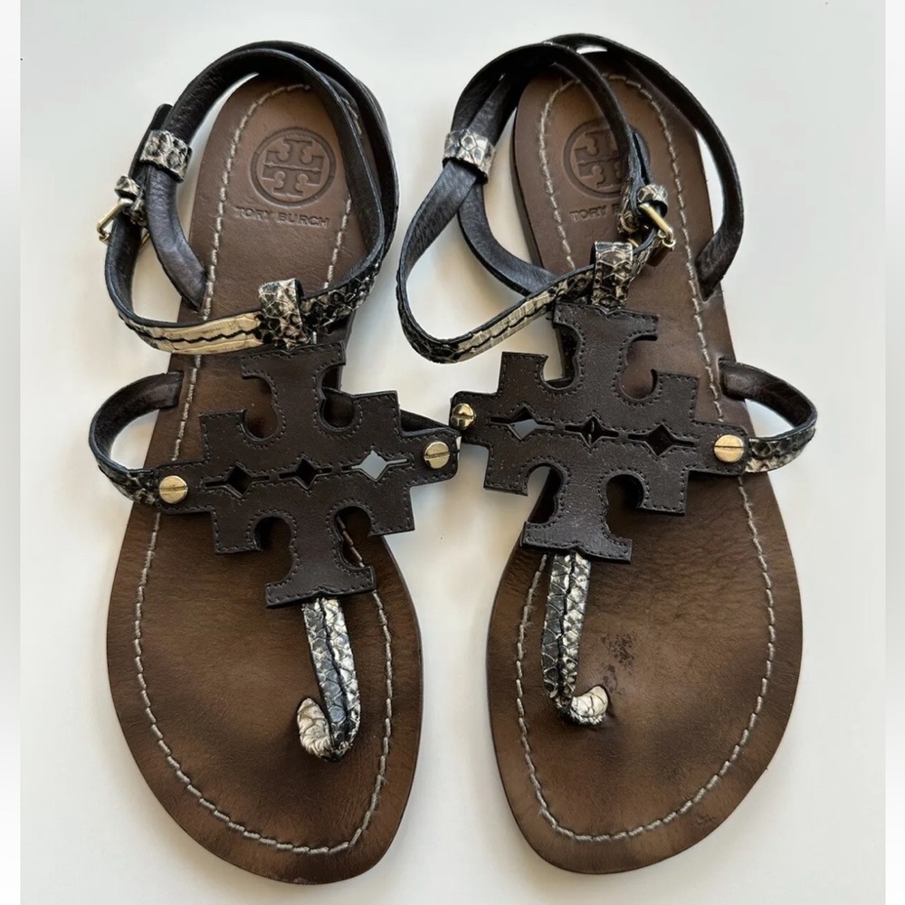 Tory Burch Phoebe Snake-Embossed Logo Flat Sandals Size 6.5 - Picture 3 of 6